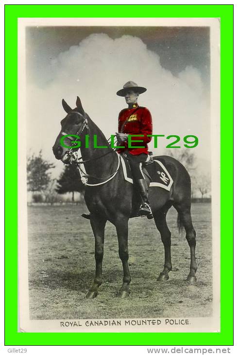 POLICE - ROYAL CANADIAN MOUNTED POLICE (RCMP) ON HIS HORSE - TRAVEL IN 1951 - - Police - Gendarmerie