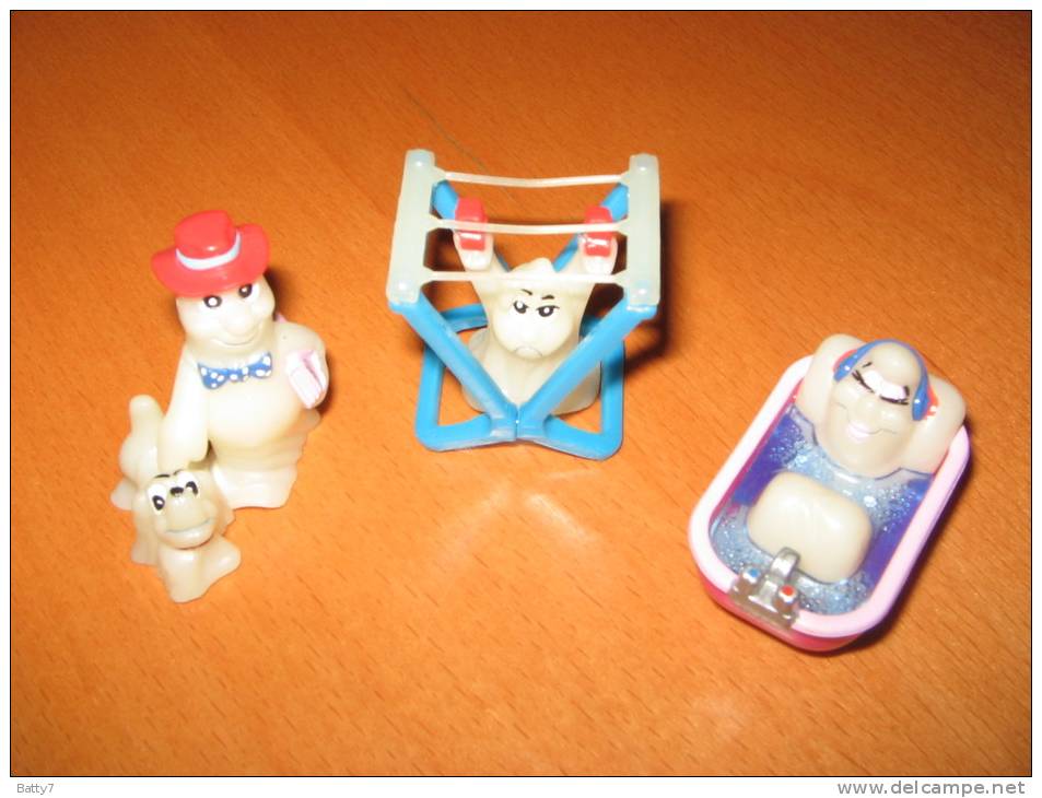 3 FANTASMI KINDER FOSFORESCENTI - Sets