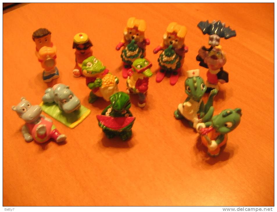 12 PERSONAGGI KINDER - LOTTO MISTO - Lots