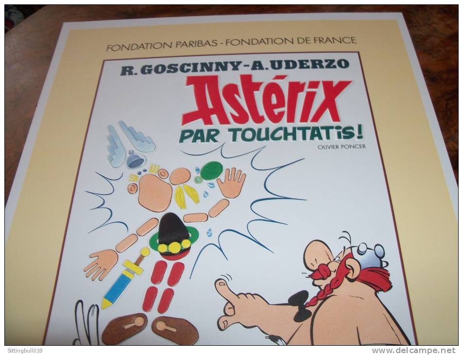 Astérix Par Touchtatis ! Rare Affiche Pour La Sortie De Cet Album Destiné Aux Non Voyants Titre En Braille, A. En Relief - Affiches & Offsets