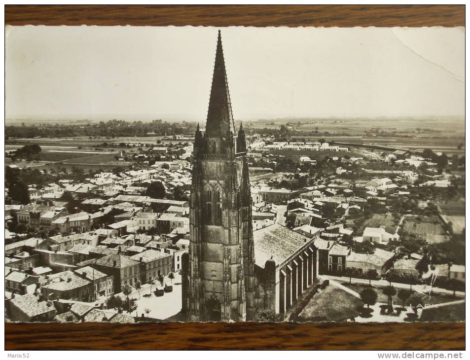 17 - MARENNES - Vue Générale Aérienne. ( L´ Eglise) CPSM - Marennes