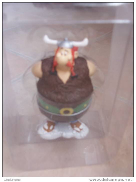 ASTERIX FIGURINE OBELIX EN NORMAND  RESINE - Astérix