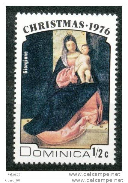 Timbre(s) Neuf(s)**  Noël, Vierge Et L'enfant Jesus, 1976 - Dominica (1978-...)