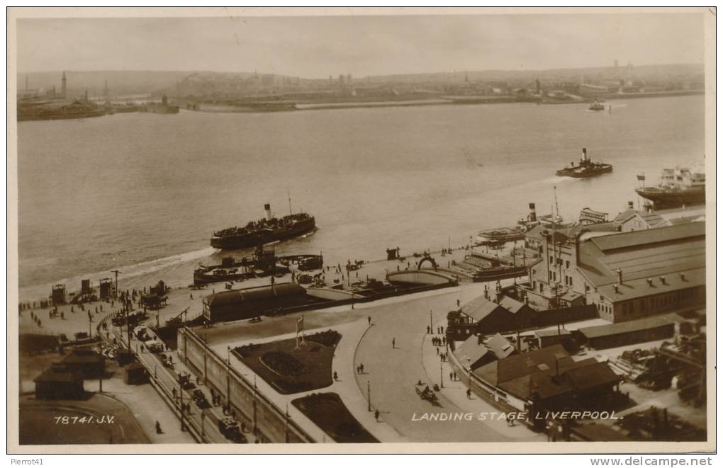 ROYAUME UNI - ENGLAND - Landing Stage - LIVERPOOL - Liverpool