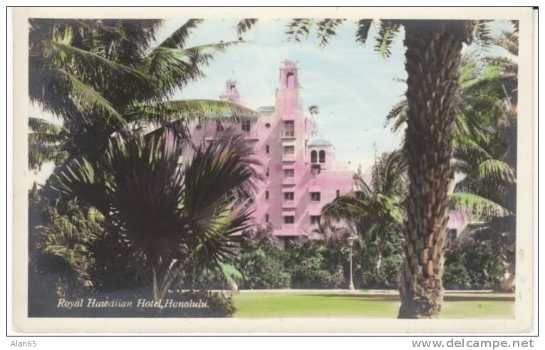 Honolulu HI Hawaii, Royal Hawaiian Hotel Waikiki Beach, C1930s/40s Vintage Colorized Real Photo Postcard - Honolulu
