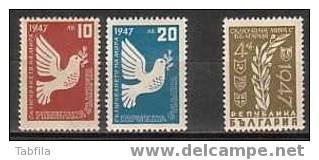 BULGARIA / BULGARIE - 1947 - Paix - Pigeons 2v** - Tauben & Flughühner