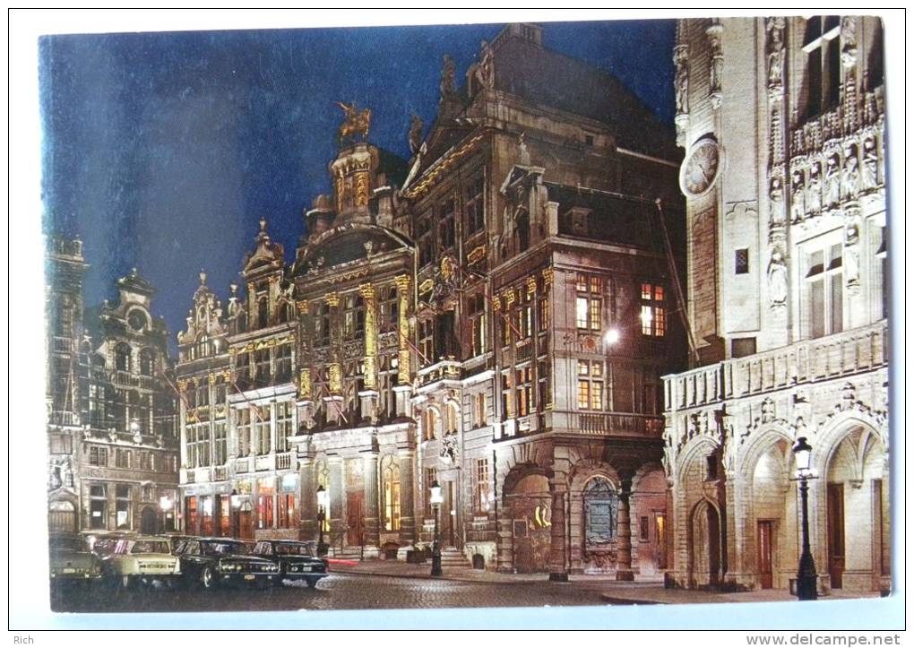 BRUXELLES, Un Coin De La Grand´Place La Nuit - Brussels By Night