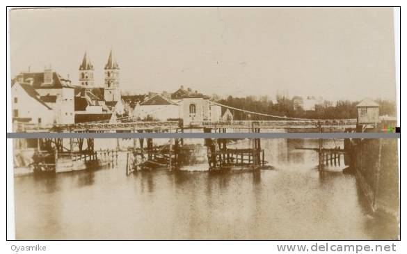 77 MELUN INONDATIONS DE 1910 CARTE PHOTO - LA PASSERELLE - Autres & Non Classés