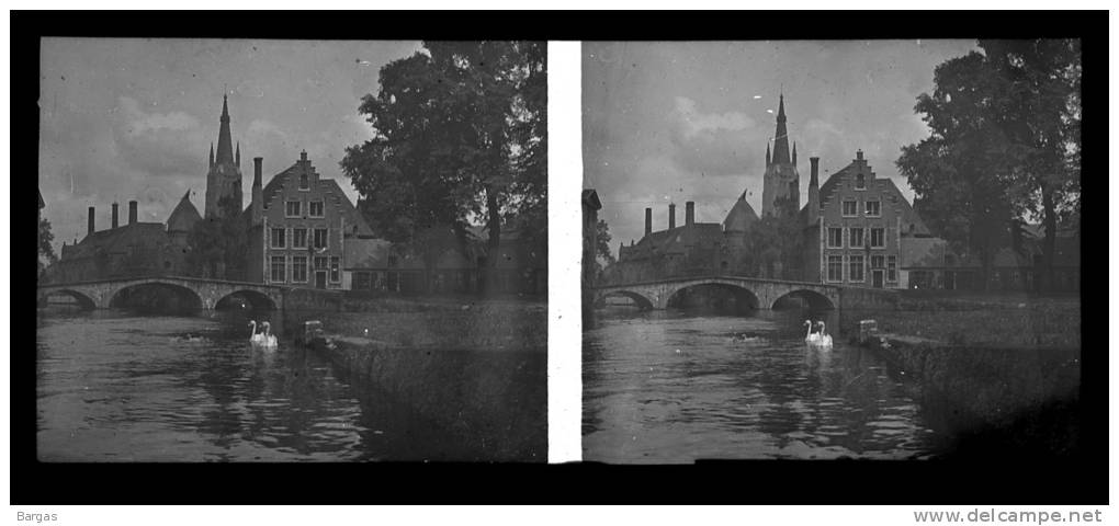 Belle Plaque Stereo Début De Siècle Bruges - Glasplaten