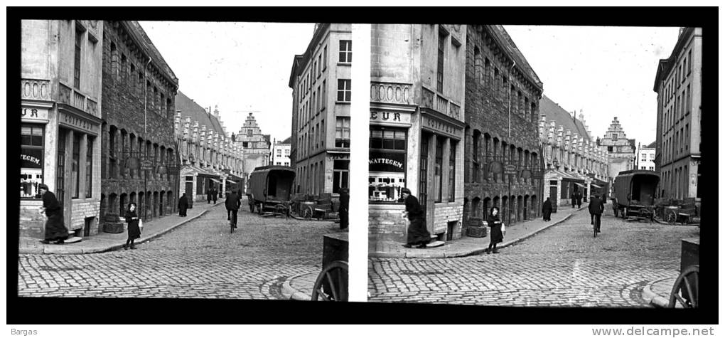 Belle Plaque Stereo Début De Siècle Gand Une Rue Animée Commerce - Plaques De Verre