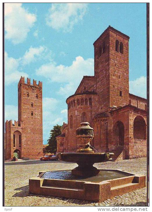 Fontana Di Castell'Arquato (piacenza) - Watertorens & Windturbines