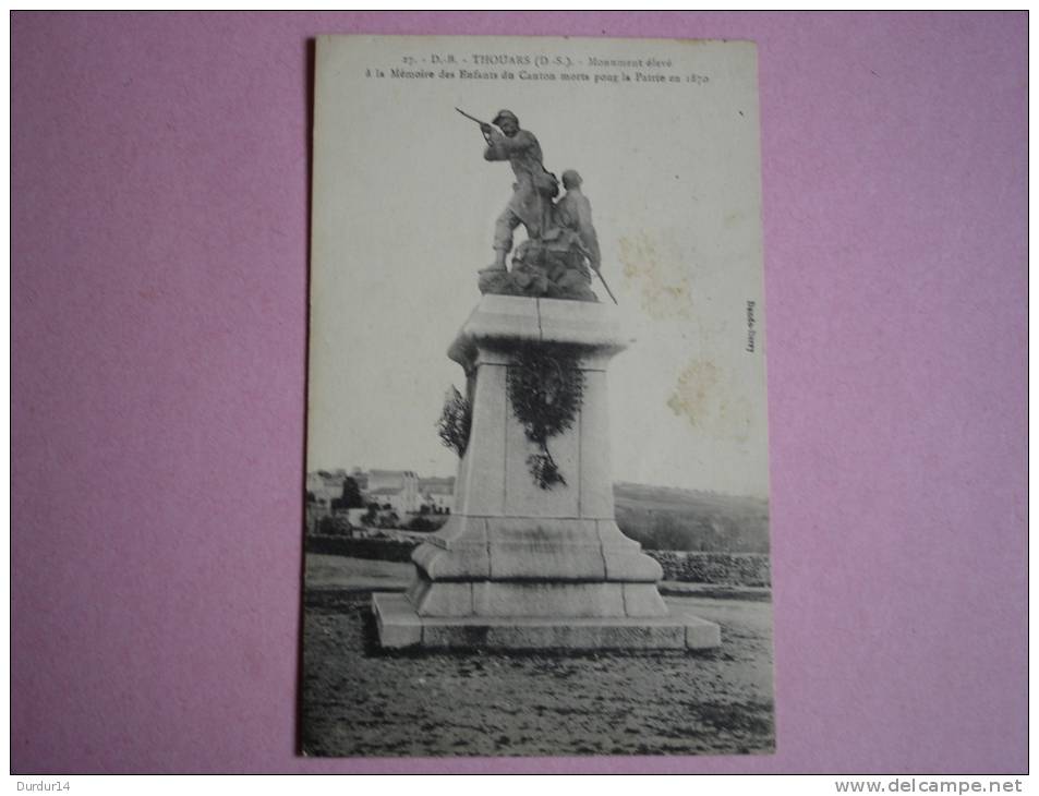 THOUARS ( Deux-Sèvres )   Monument élevé à La Mémoire Des Enfants Du Canton Morts Pour La Patrie En 1870 - Thouars