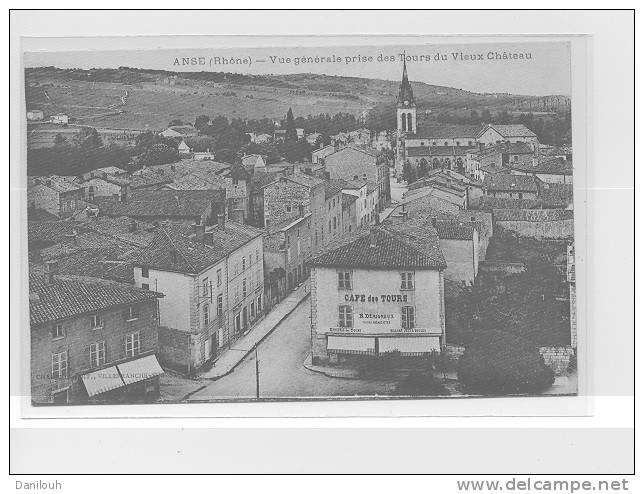 69 // ANSE, Vue Générale Prise Des Tours Du Vieux Chateau,   Vue Aérienne, Café Des Tours - Anse