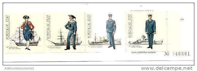 65877)libretto Portoghese Con 4 Valori  Serie Uniformi Militari Della Marina - Markenheftchen