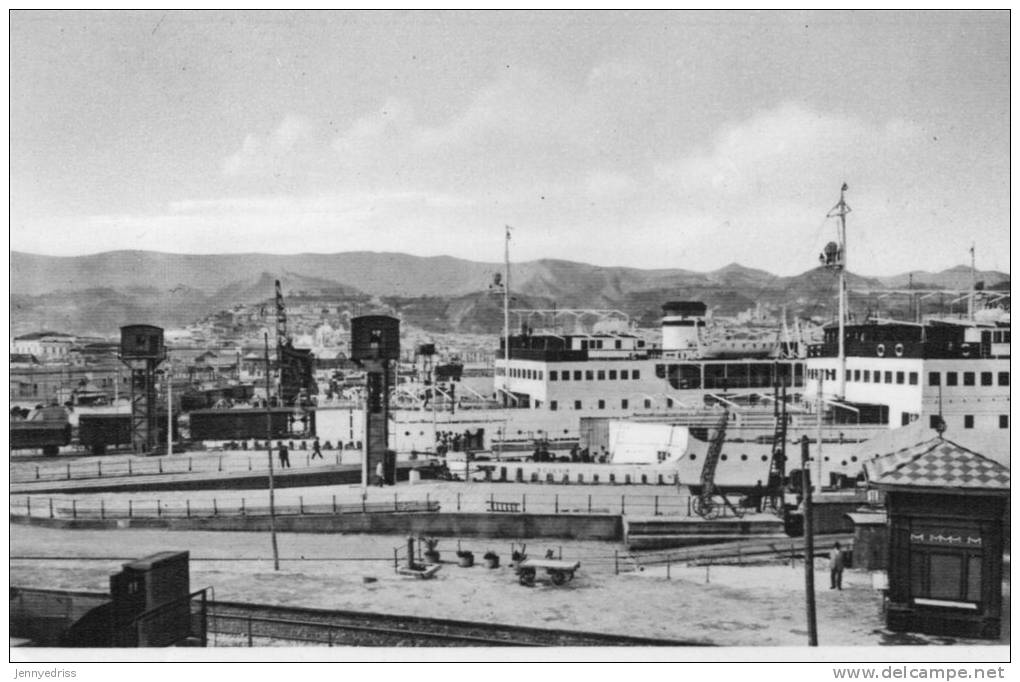 MESSINA , Approdo Ferry Boat - Messina