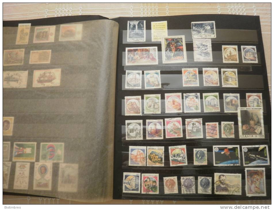 Italie + 400 Timbres Diférents Dans Album Grand Format 16 Pages - Sammlungen