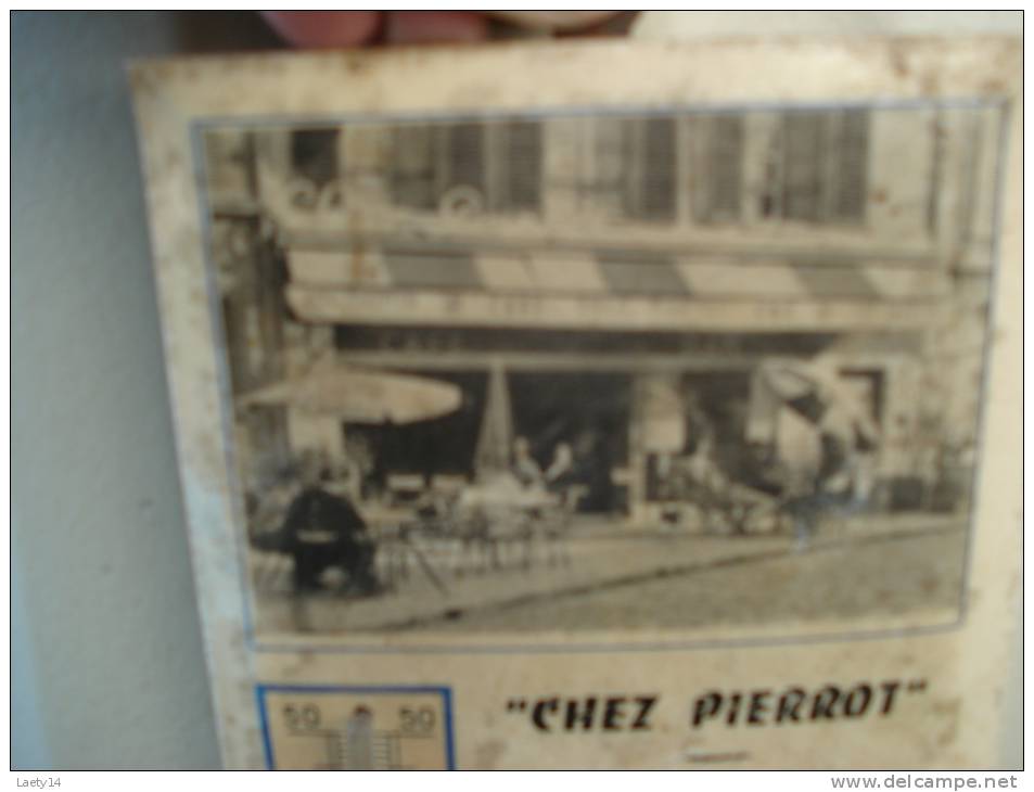 Petite Plaque Publicitaire Avec Thermomètre CHEZ PIERROT - PIERRE ROBERT -  MELUN - Bar Hôtel - Andere & Zonder Classificatie