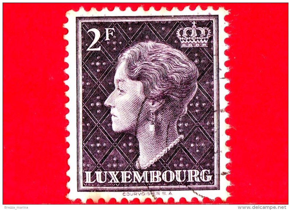 LUSSEMBURGO - Usato - 1948 - Profilo Della Granduchessa Charlotte (volta A Sinistra) Su Uno Sfondo Reticolato - 2 F - 1948-58 Charlotte De Profil à Gauche