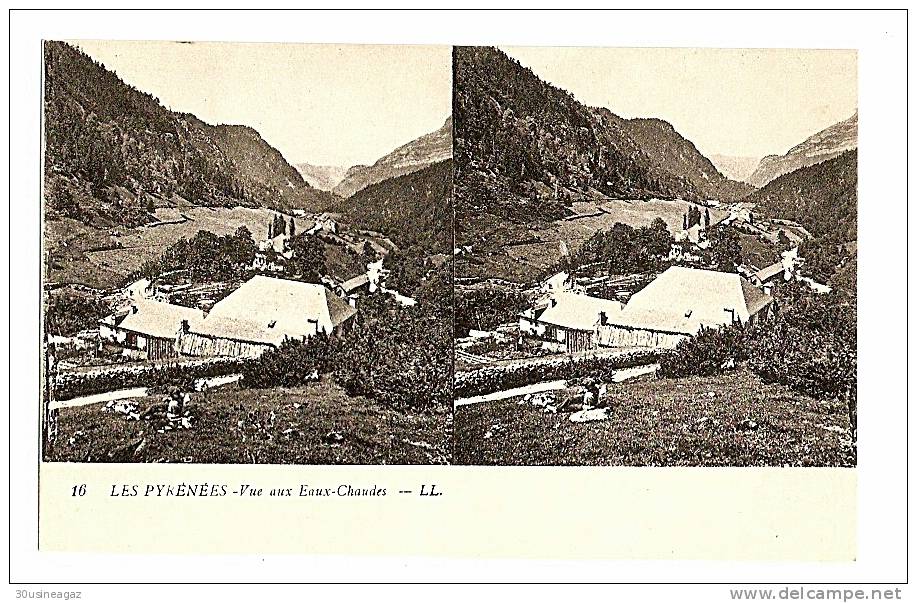 CPA ,stereoscopique,64 Les Pyrénées. Vue Aux Eaux Chaudes ,Bearn   ,stereo  Paypal - Bearn