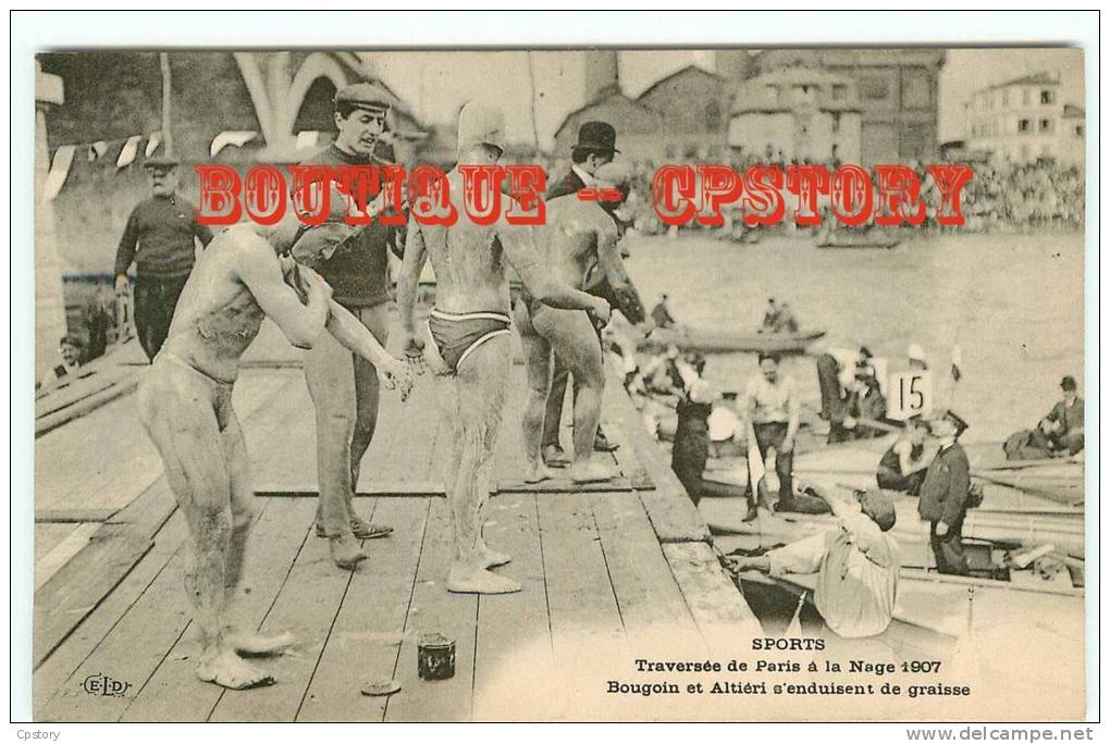 NATATION En 1907 - Bougoin Et Altiéri S'enduisent De Graisse Avant Le Départ - Traversée De Paris à La Nage - Dos Scané - Natation