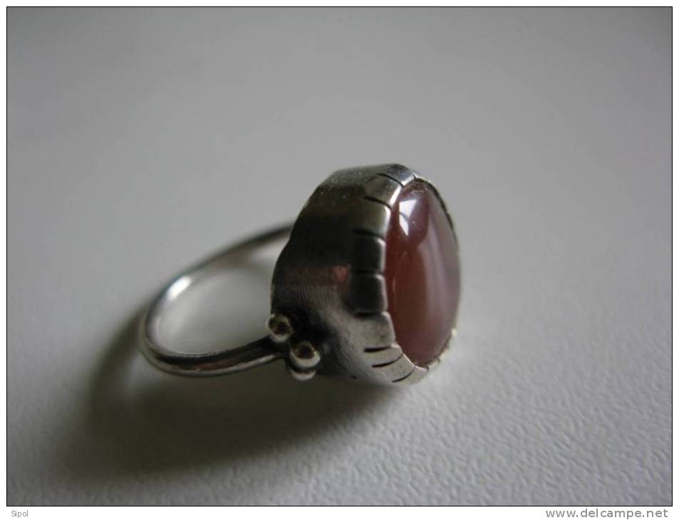 Bague Argent Et Pierre  Dure Coloris Rouge/marron TBE Origine Tunisie - Anillos