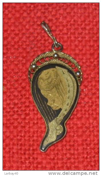 1 Pendentif - Pendentifs