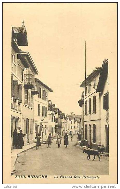 Pyrenees Atlantiques - Ref 499- Bidache - La Grande Rue Principale  - Carte Bon Etat - - Bidache