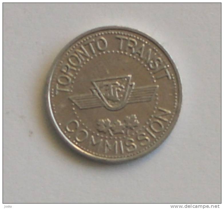 TORONTO TRANSIT COMMISSION 1954. Token ( Canada ) Public Transport Bus Autobus Streetcar Tramway Tram Jeton Gettone - Royal / Of Nobility