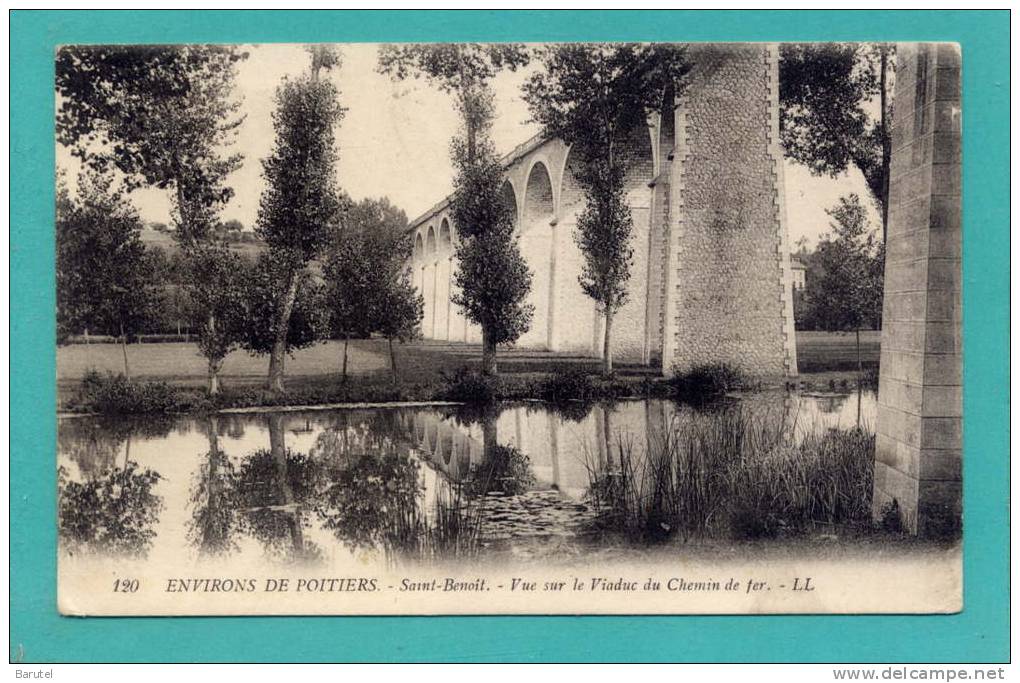 SAINT BENOÎT --> Vue Sur Le Viaduc Du Chemin De Fer - Saint Benoit