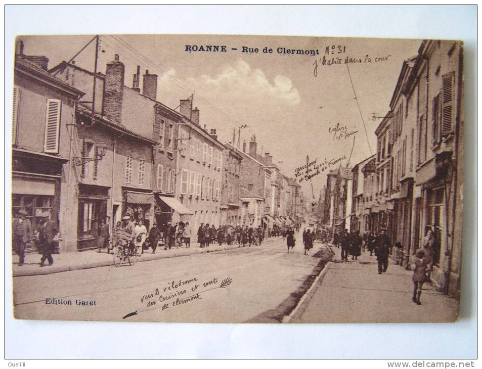 Cpa, Très Belle Vue Animée, Roanne, Rue De Clermont - Roanne