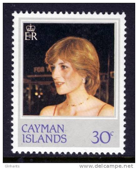 CAYMAN ISLANDS - 1982 PRINCESS DIANA 21st BIRTHDAY 30c FINE MNH ** - Cayman Islands