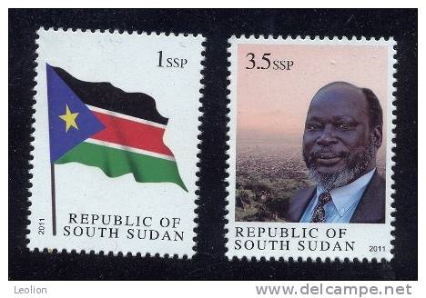 SOUTH SUDAN - 1st Issue - National Flag And Dr John Garang - Zuid-Soedan