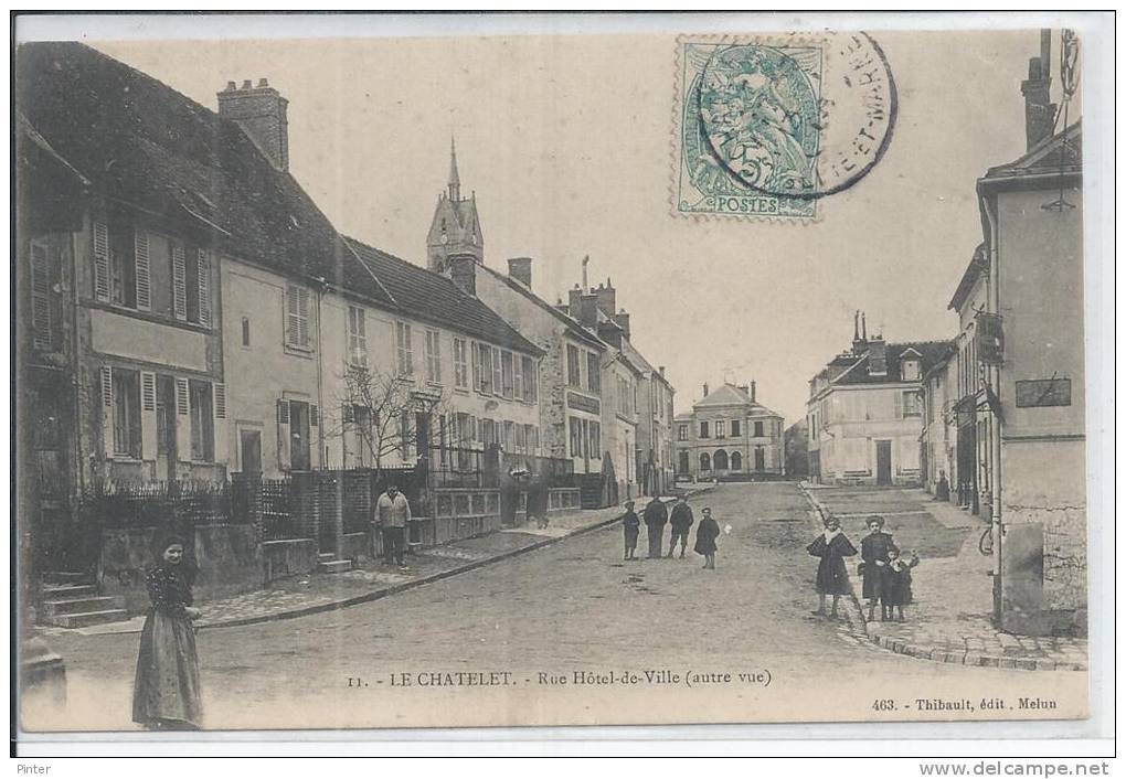 LE CHATELET EN BRIE - Rue Hôtel De Ville (autre Vue) - Le Chatelet En Brie