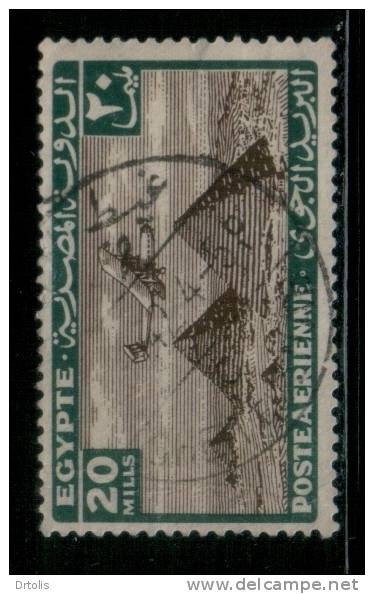 EGYPT / 1933 / AIRMAIL / AIRPLANE / HANDLEY PAGE H.P.42 OVER PYRAMIDS / POST MARK / GAET AL ENAB / VF USED . - Used Stamps