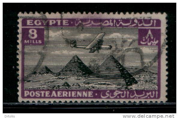 EGYPT / 1933 / AIRMAIL / AIRPLANE / HANDLEY PAGE H.P.42 OVER PYRAMIDS / POST MARK / TANTAH / VF USED . - Gebruikt