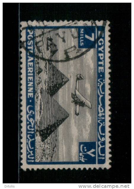 EGYPT / 1933 / AIRMAIL / AIRPLANE / HANDLEY PAGE H.P.42 OVER PYRAMIDS / POST MARK / FAYUM / VF USED . - Gebruikt