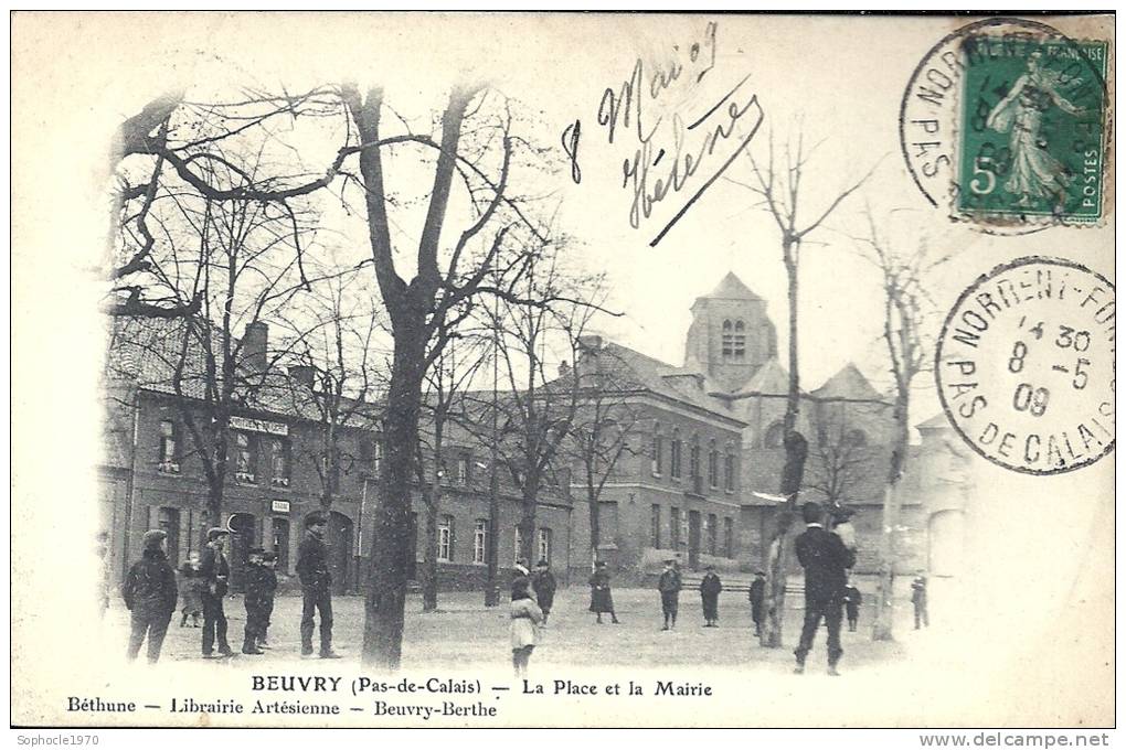 NORD PAS DE CALAIS - 62 - PAS DE CALAIS - BEUVRY - La Place Et La Mairie - Beuvry