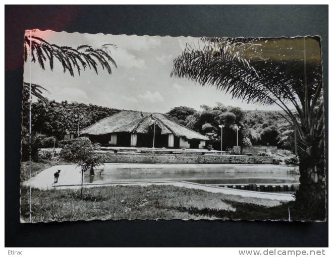 CPSM  Oubangui-Chari  AEF Bangui   Le KassaÏ   ( Cercle Du Camp Militaire ; Militaria ; Hoa-Qui) - Centraal-Afrikaanse Republiek