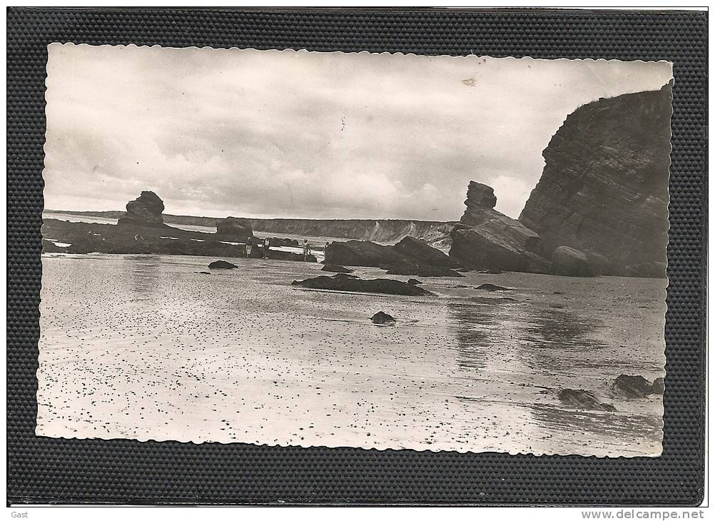 56  PENESTIN          ROCHERS     DE    POUDRANTAYET  LES  FALAISES - Pénestin