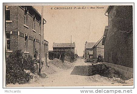CPA 62 CROISILLES - Rue Neuve - Croisilles
