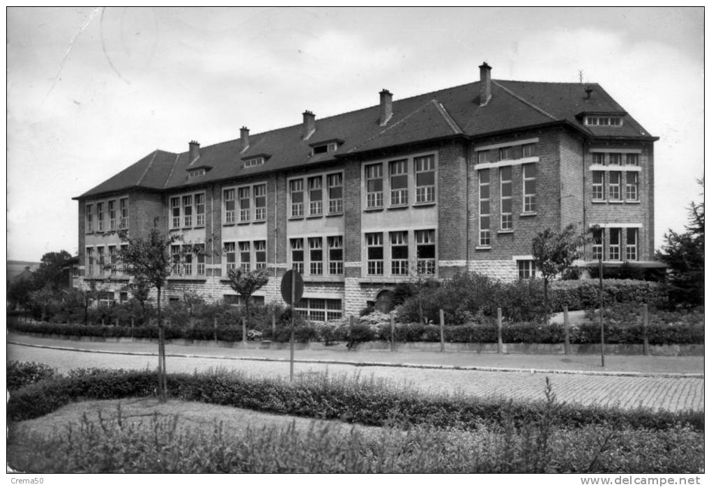 TUBIZE - Le Bloc Scolaire - Tubize