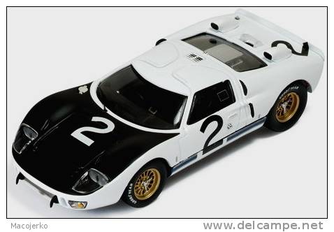 Ixo LMC 138, Ford MkII #2 Le Mans Test 1966, Miles - McLaren - Amon - Bianchi, 1:43 - Ixo