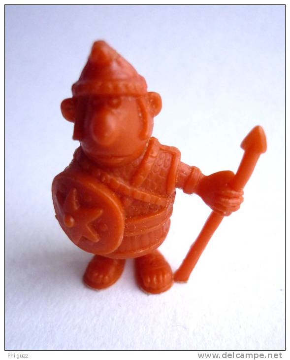 FIGURINE ASTERIX DUPONT D'ISSIGNY 1969 SOLDAT EGYPTIEN ORANGE - Asterix & Obelix