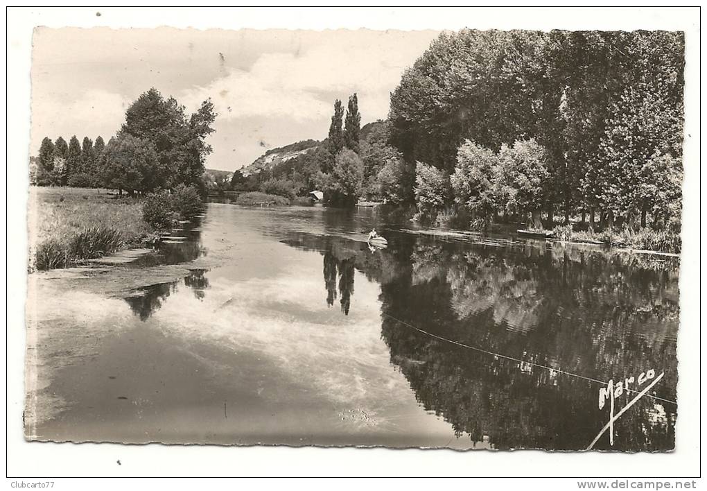 Acquigny (27) :Partie De Canoêt Sur Leure En 1953 (animée). - Acquigny