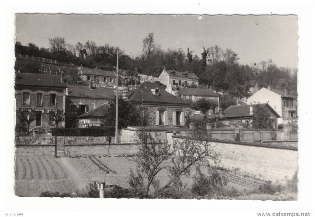 VAL  D´ OISE  /  AUVERS-sur-OISE  /  CHAPONVAL  /  LE  CÔTEAU  /  Edit.  MARCO  ( Photo Véritable ) - Auvers Sur Oise