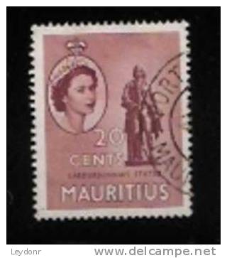 Mauritius - Statue Of Mahe La Bourdonnais Scott # 257 - Maurice (...-1967)