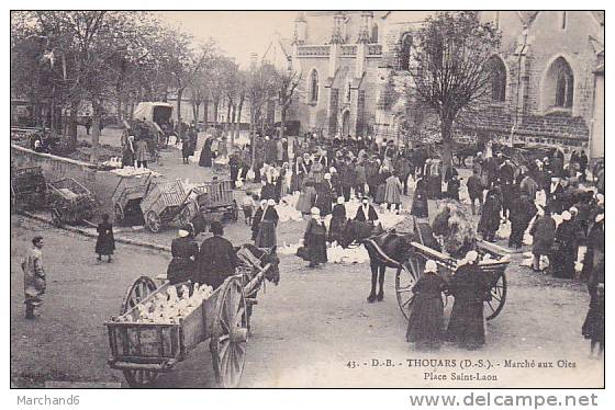 THOUARS MARCHE AUX OIES PLACE SAINT LAON Edit DB - Thouars