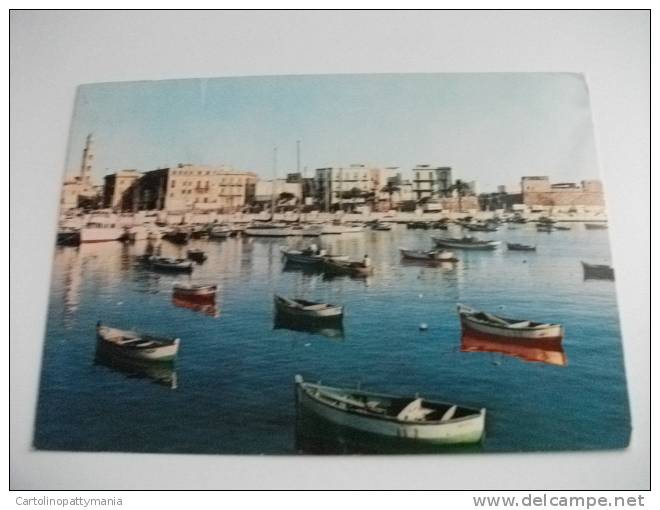 Bari Città Vecchia E Fortino Barche Da Pesca - Bari