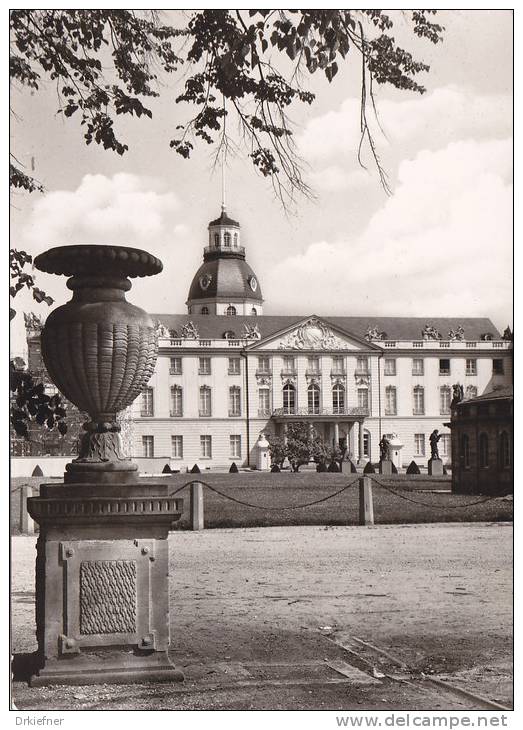 Karlsruhe, Blick Auf Das Schloss, Um 1965 - Karlsruhe