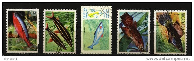 34 Timbres Sur Le Theme Du Poissons 0,10€ Du Timbre - Poissons